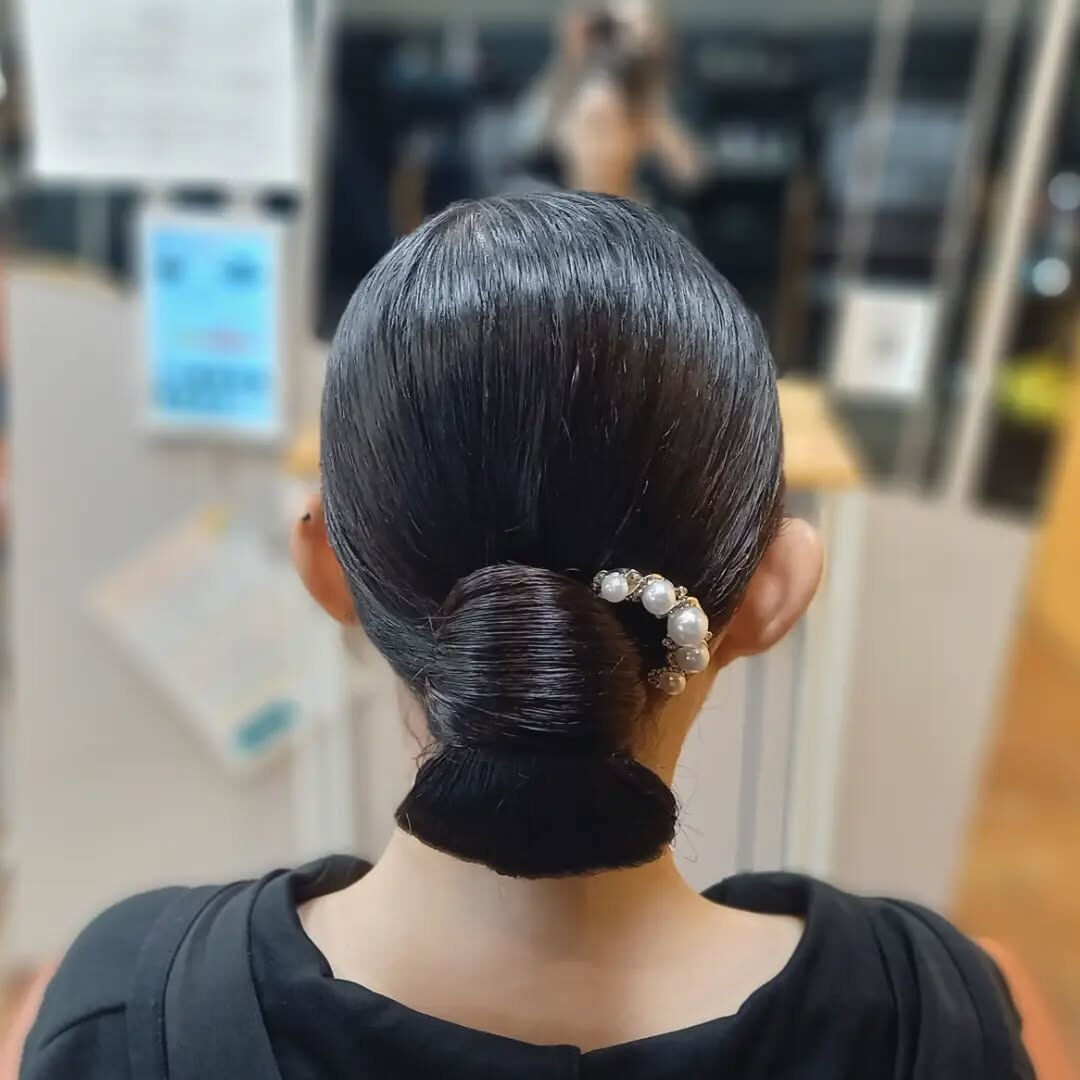 和装ヘアタイトシニヨン⁡